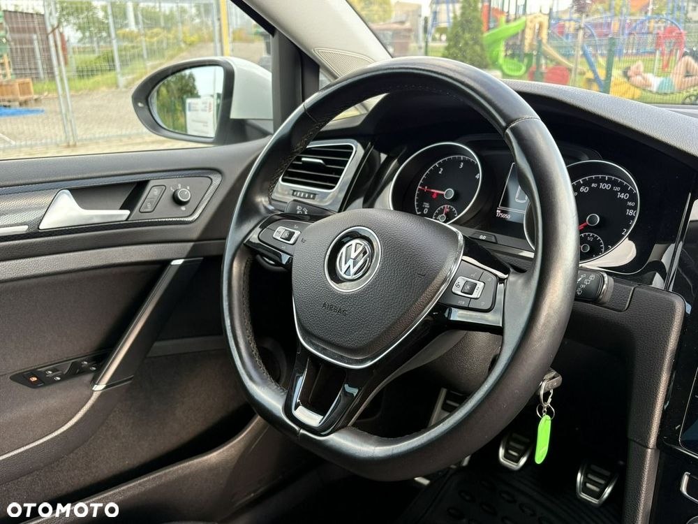 Volkswagen Golf Variant 1.6 TDI BMT Highline - 14