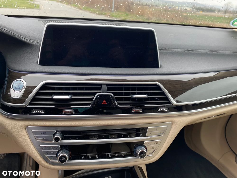 BMW Seria 7 730d - 14