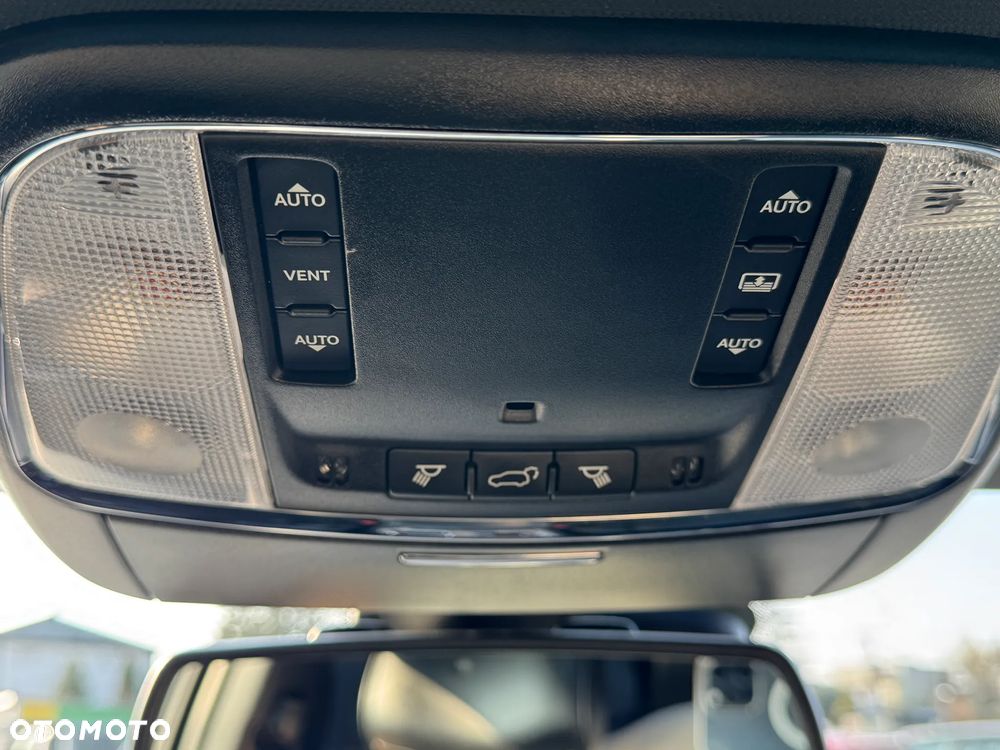 Jeep Grand Cherokee 3.0 CRD Overland Summit - 21