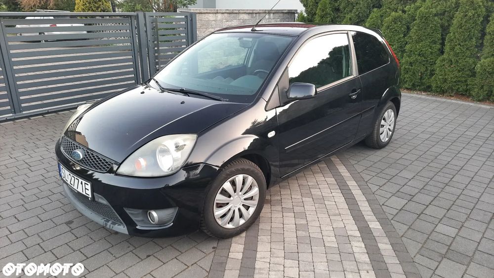 Ford Fiesta 1.4 Ambiente - 1