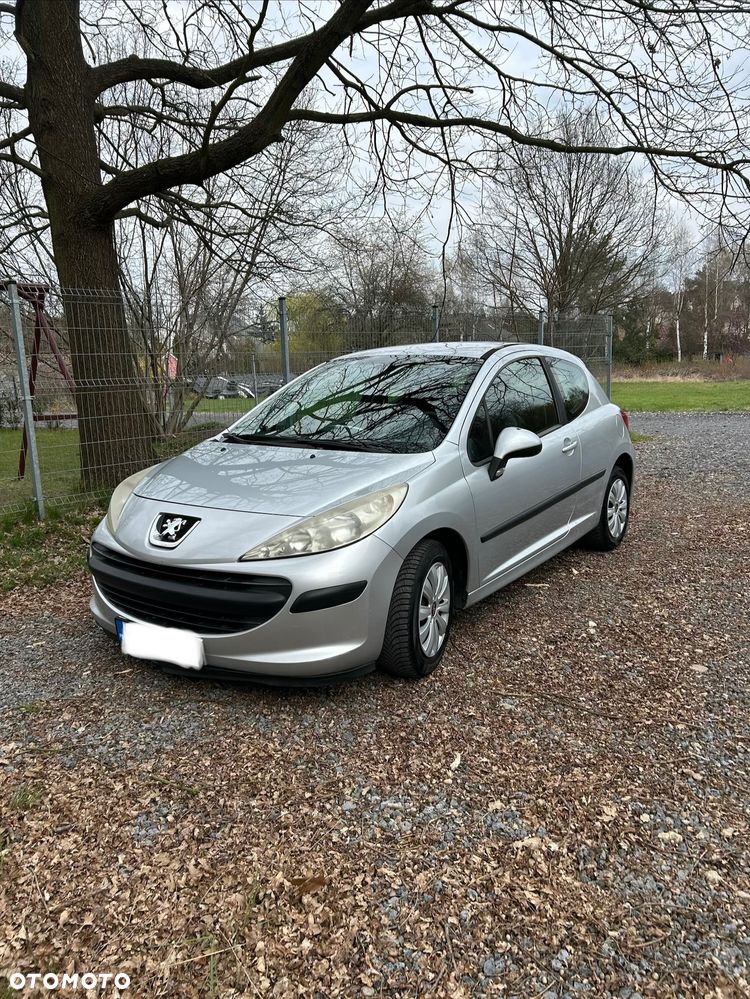 Peugeot 207 1.4 16V Presence - 4