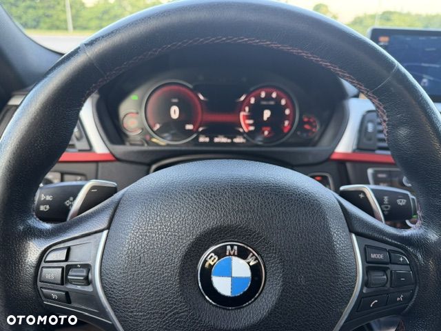 BMW Seria 3 328i Sport Line - 12