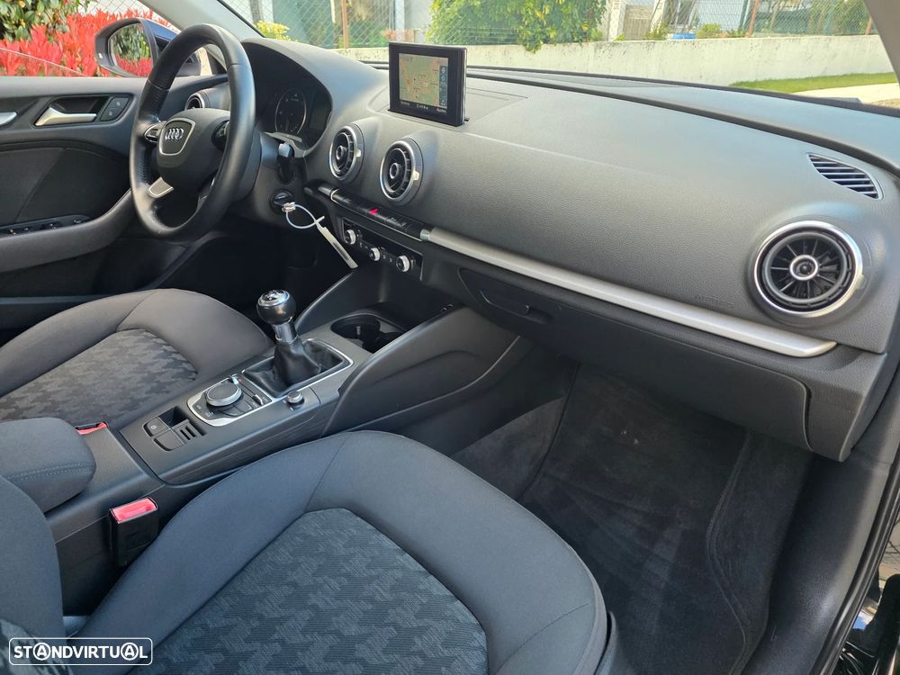Audi A3 Sportback 1.6 TDI Advance Ultra - 20