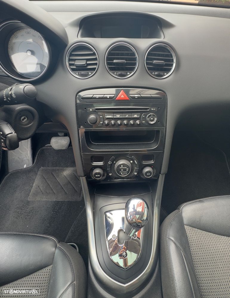 Peugeot 308 1.6 e-HDi Allure CMP6 - 11