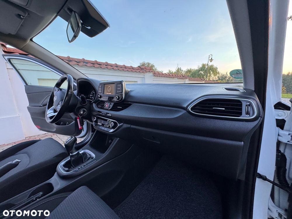 Hyundai i30 - 24