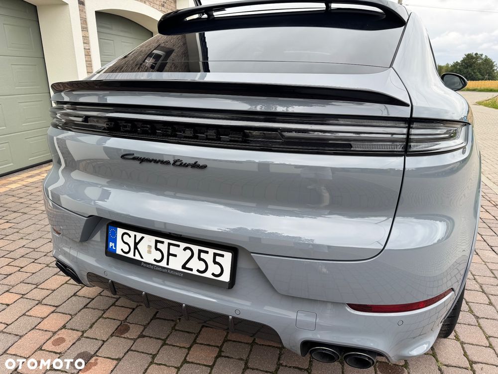 Porsche Cayenne Turbo E-Hybrid PHEV - 8