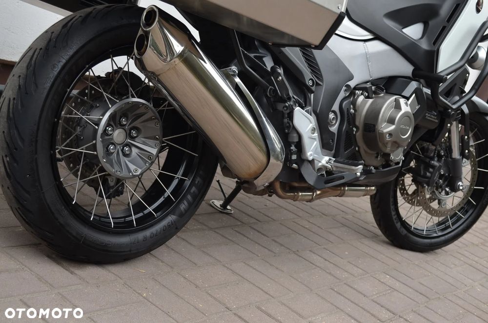 Honda VFR - 21