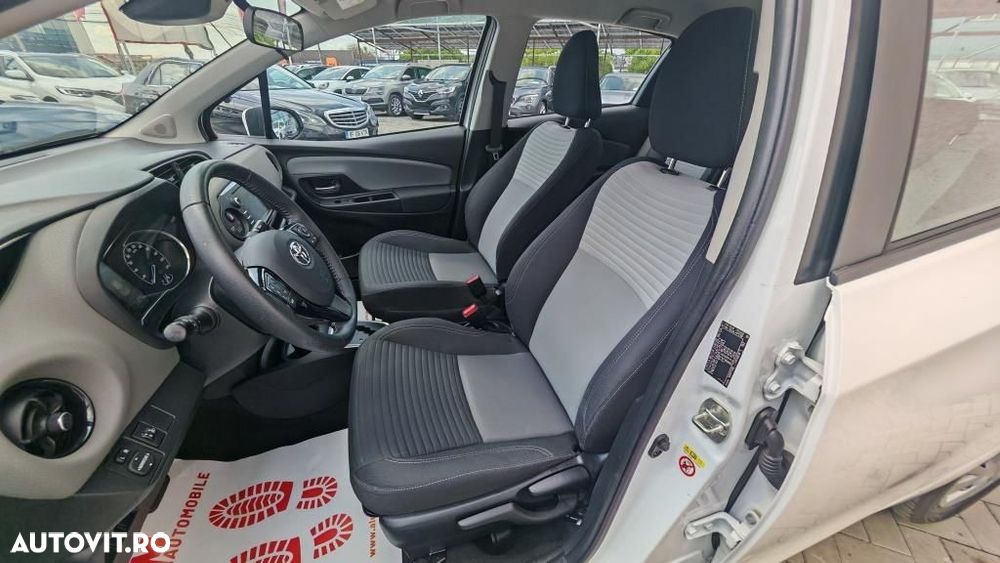 Toyota Yaris - 12