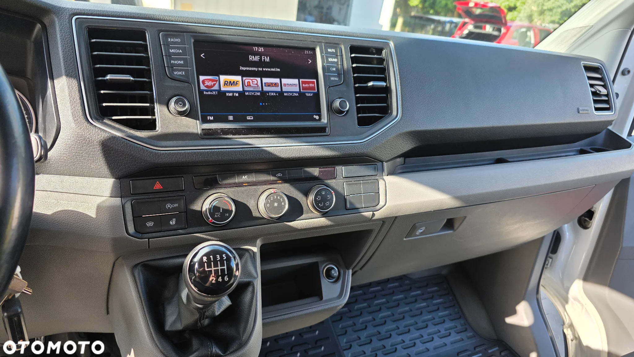 Volkswagen Crafter - 24