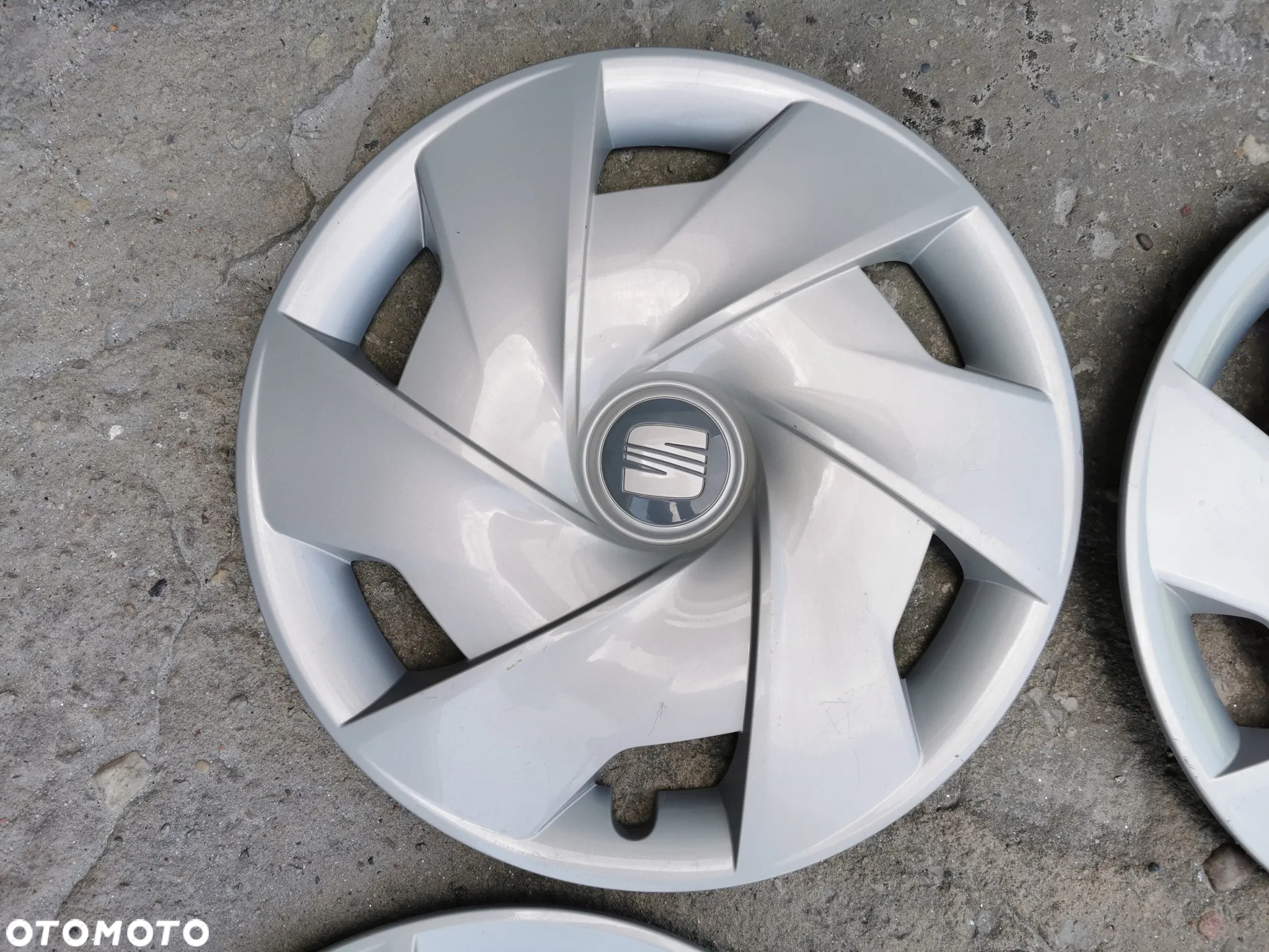 Seat Ibiza Kołpaki 15" KOMPLET spinki - 4