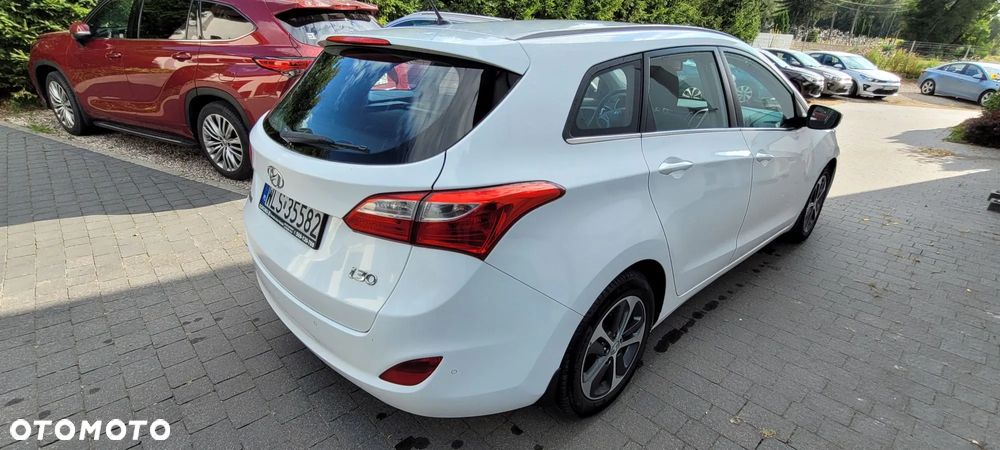 Hyundai i30 blue 1.6 GDI Passion - 7