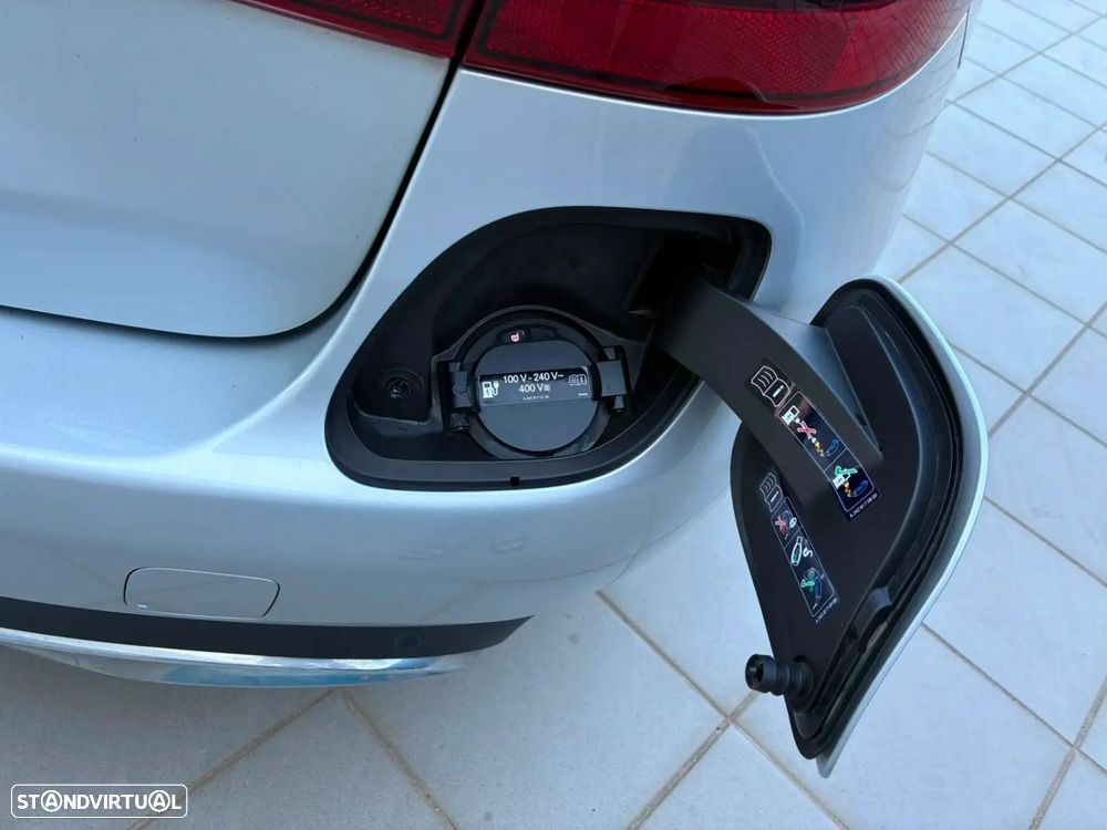 Mercedes-Benz C 300 - 11