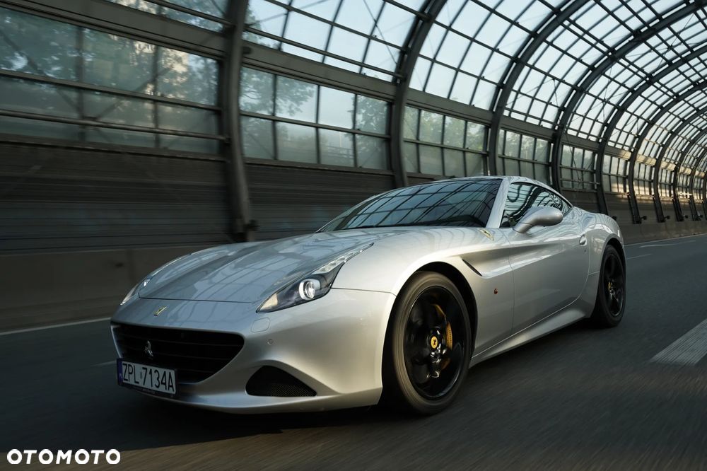 Ferrari California T - 1