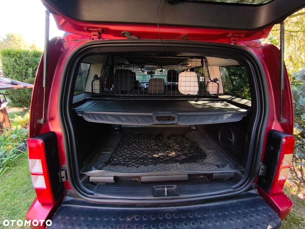Dodge Nitro 2.8 CRD SE - 22