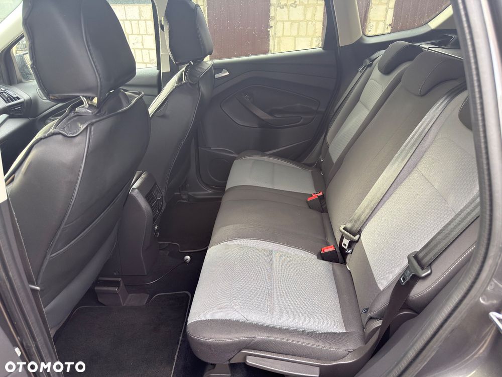 Ford Kuga - 8
