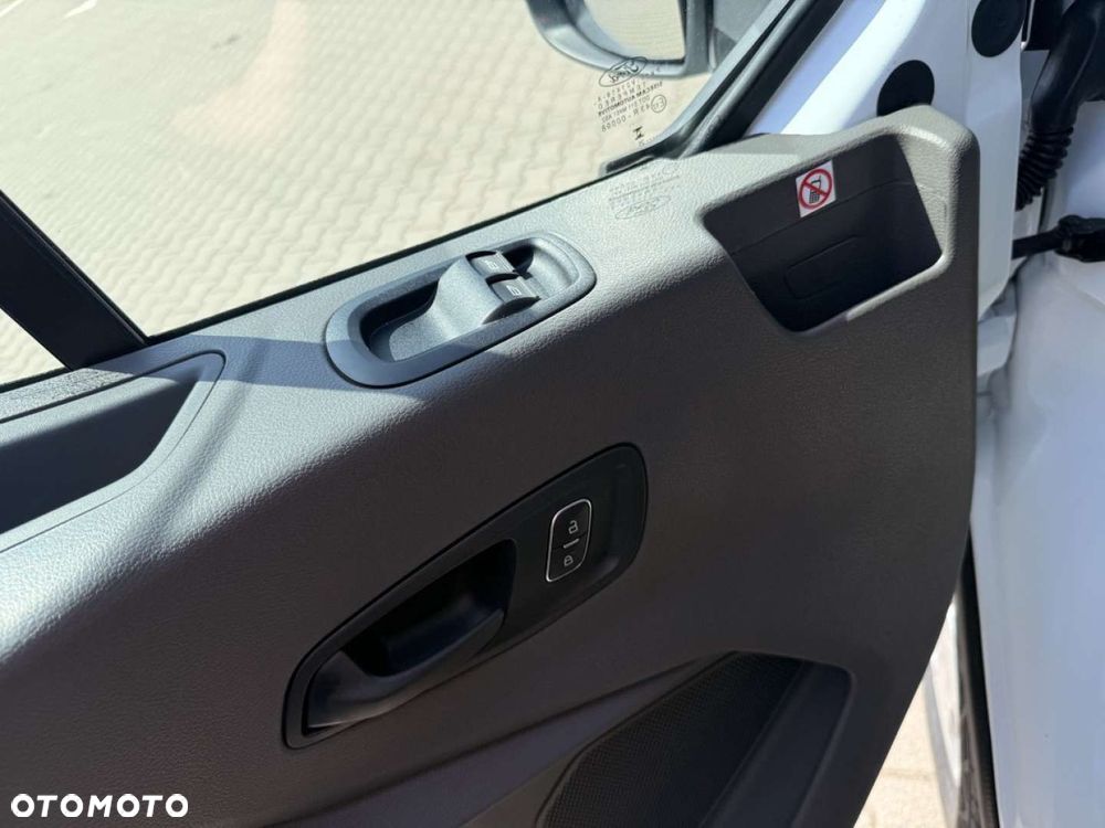 Ford Transit - 18