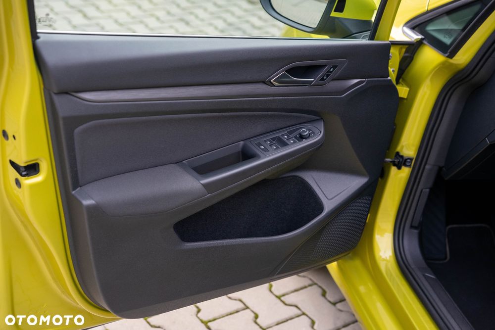 Volkswagen Golf VIII 1.5 eTSI EVO Style DSG - 12