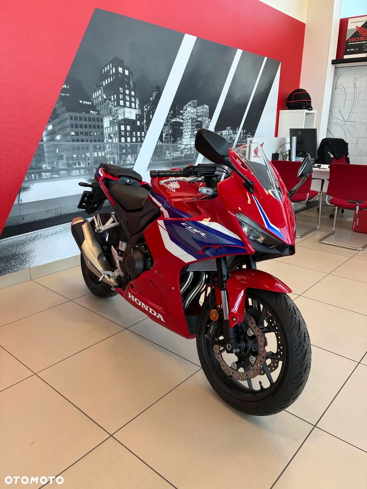 Honda CBR - 1