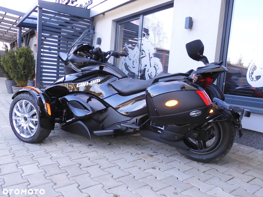 Can-Am Spyder - 34
