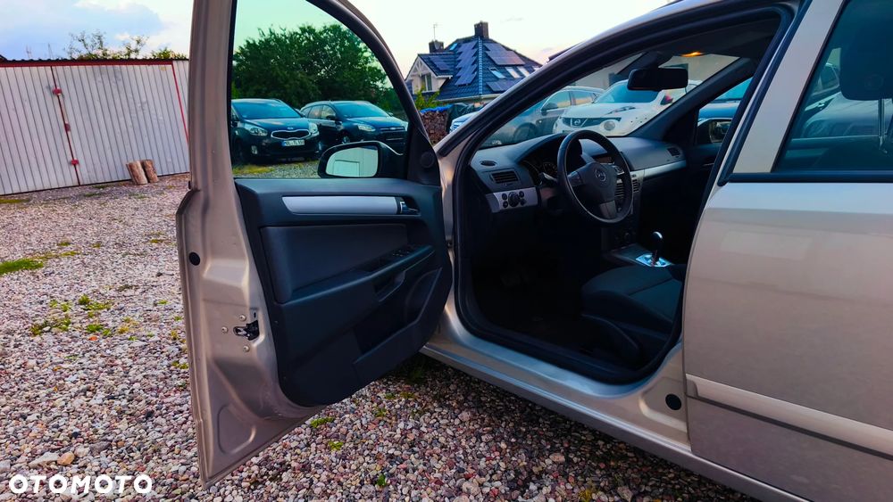 Opel Astra - 14