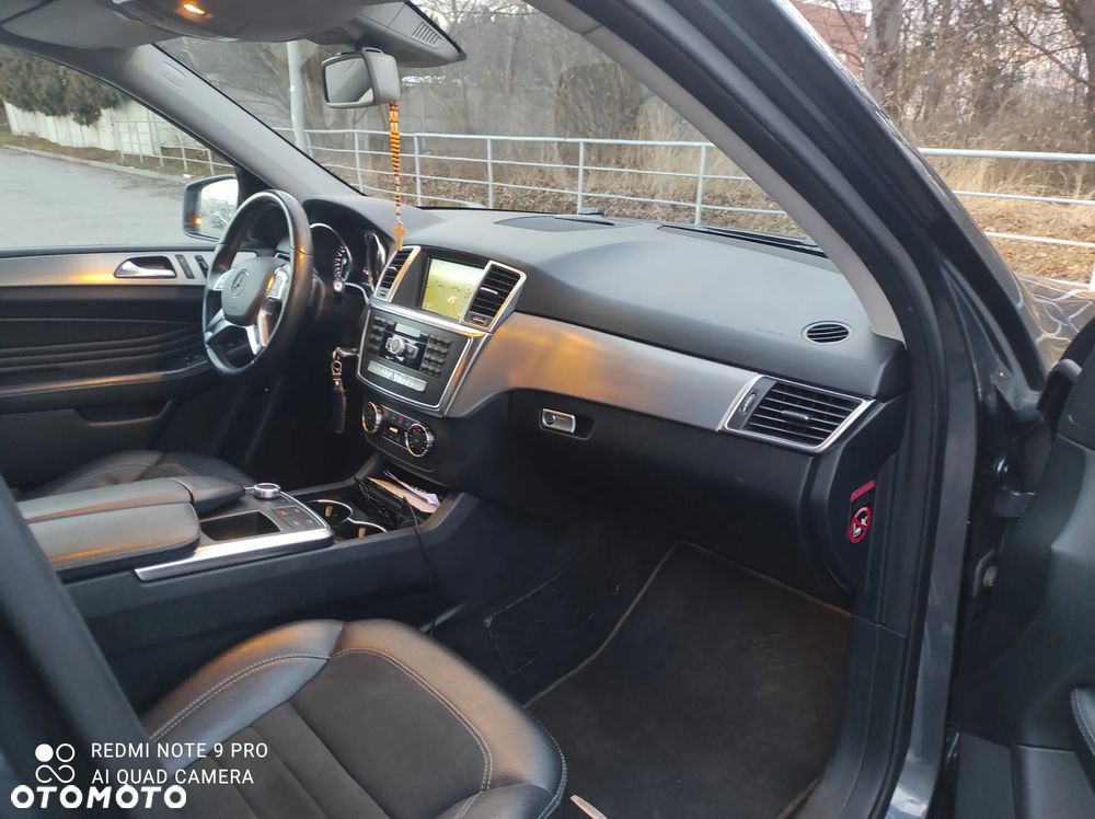 Mercedes-Benz ML 350 BlueTEC 4-Matic - 27