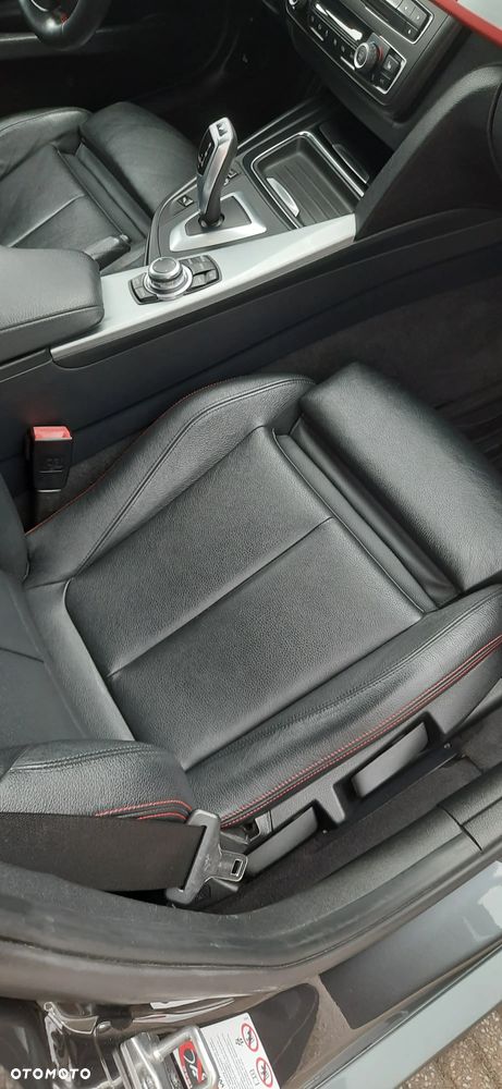 BMW Seria 3 330d Sport Line - 19