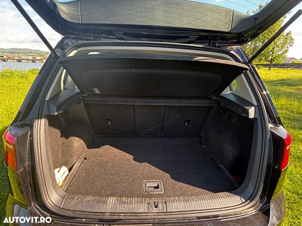 Volkswagen Golf Sportsvan - 3