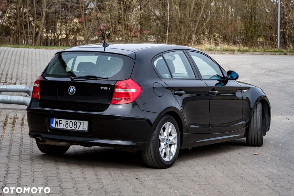 BMW Seria 1 116i - 12