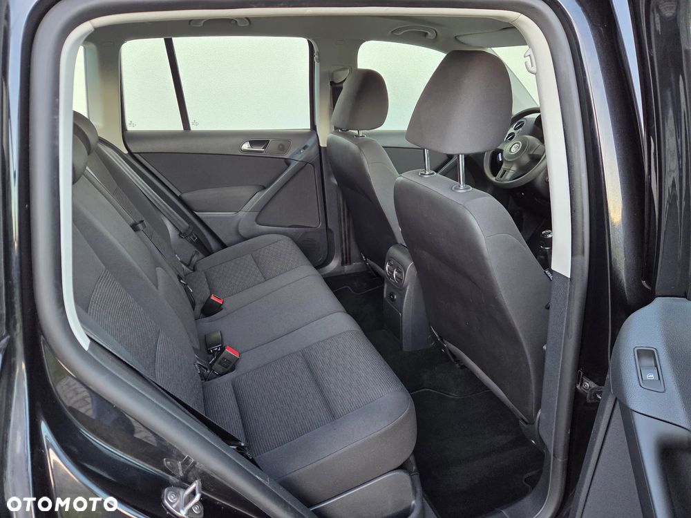 Volkswagen Tiguan - 12