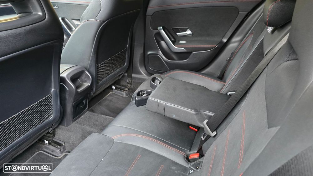 Mercedes-Benz CLA 250 - 60