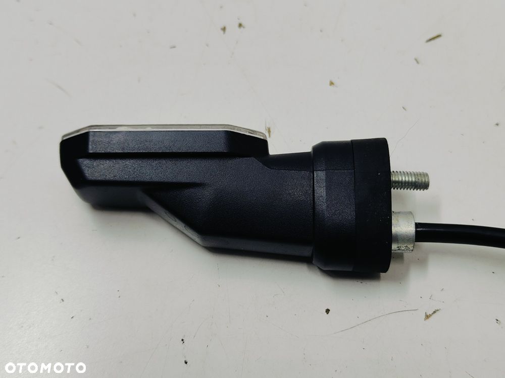 Kierunkowskaz Suzuki GSXS 1000 GT - 2