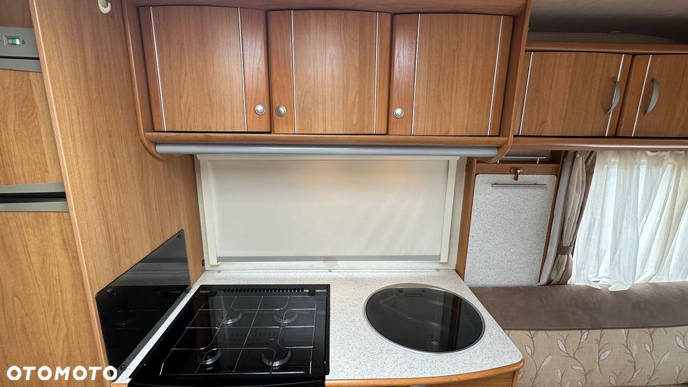 Adria CLASSICA 743 UT z Alde i nową markizą- 9 osobowa. - 22