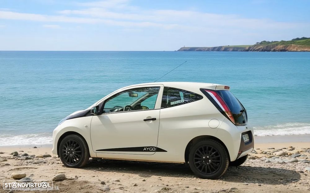 Toyota Aygo 2017 photo 2