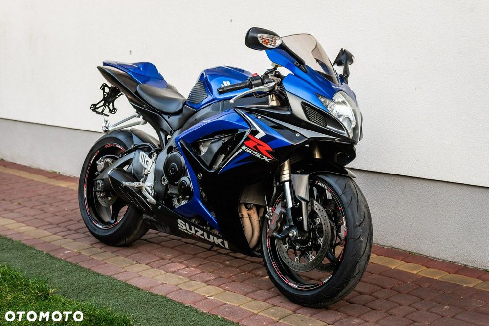 Suzuki GSX-R - 1