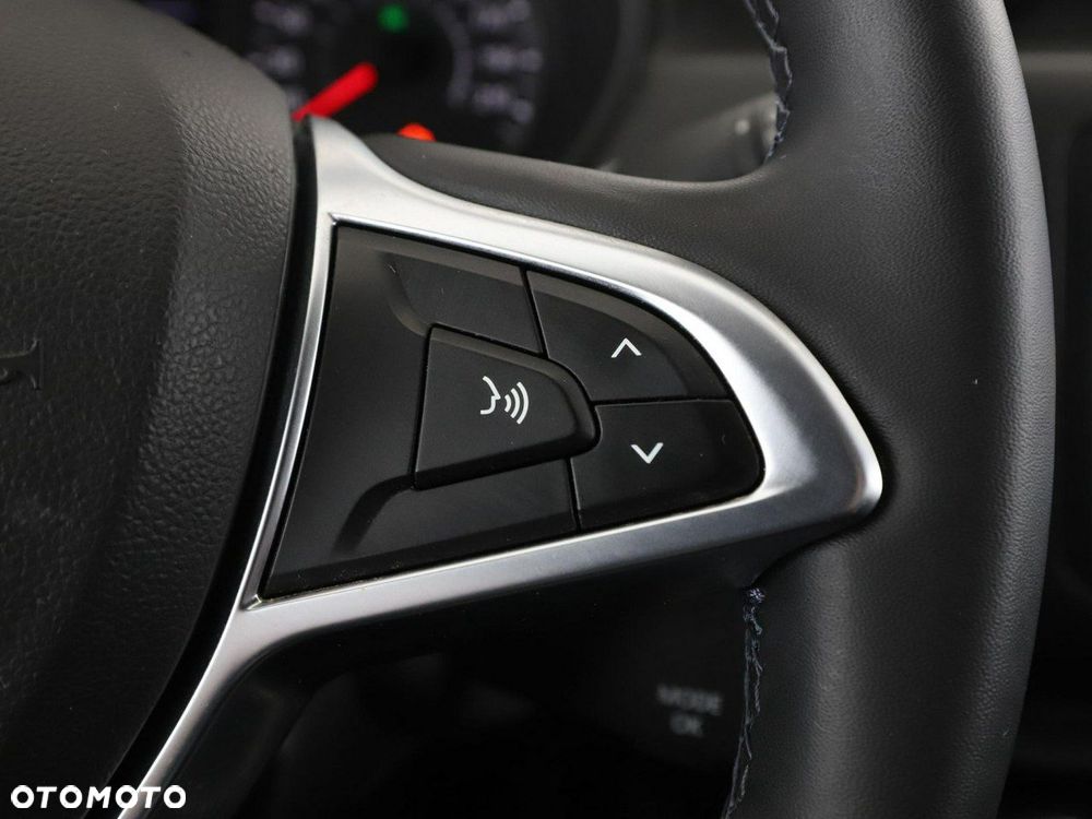 Dacia Duster TCe 100 2WD Celebration - 28