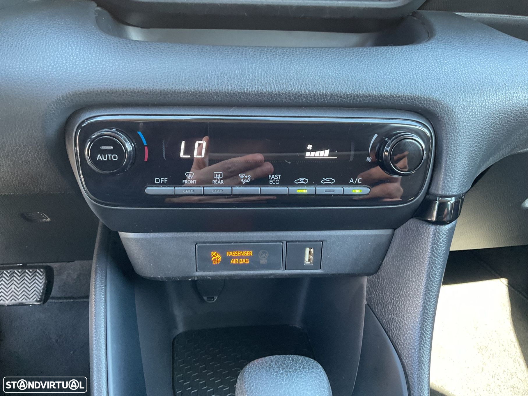 Toyota Yaris - 24