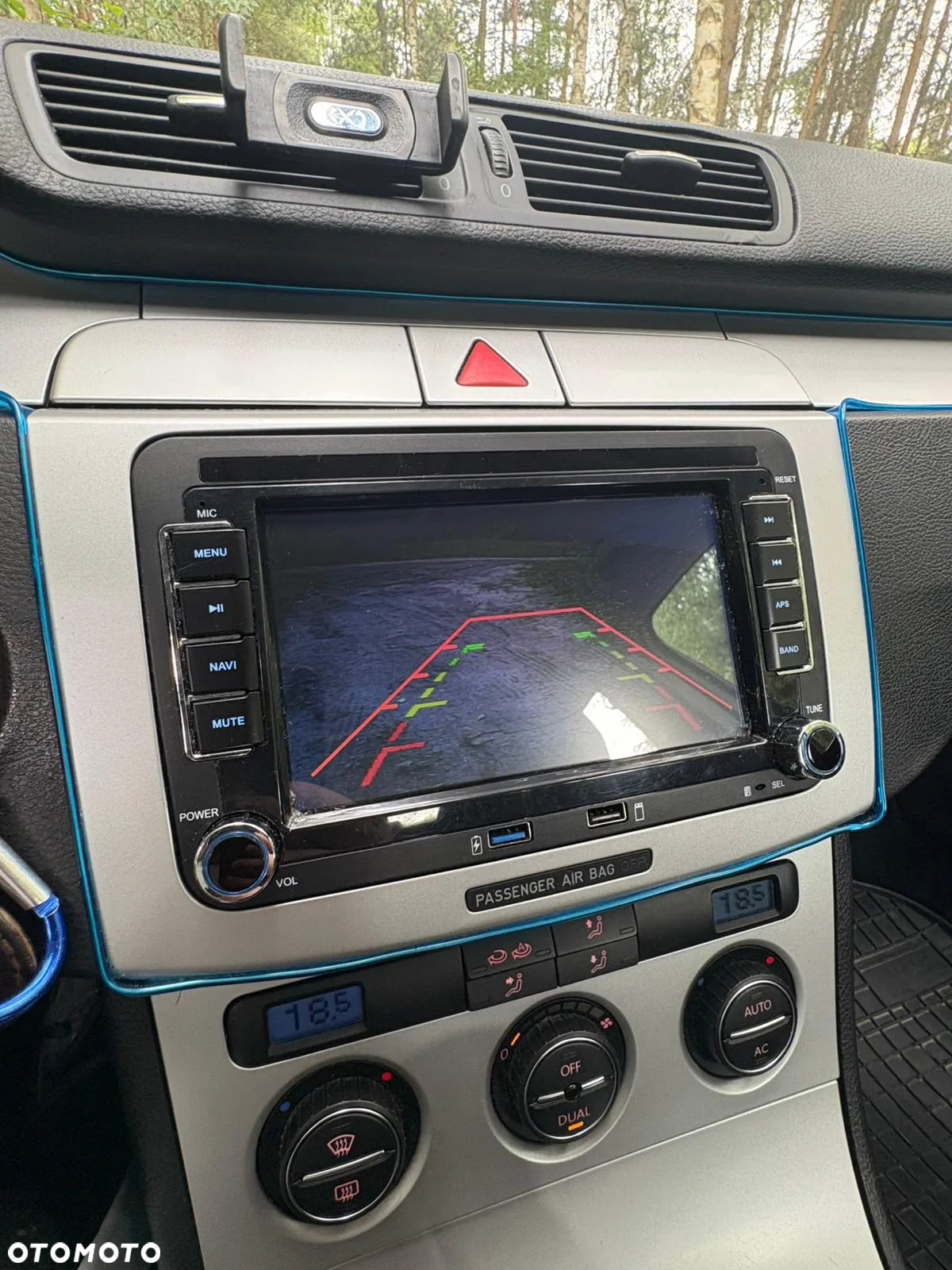 Volkswagen Passat - 8