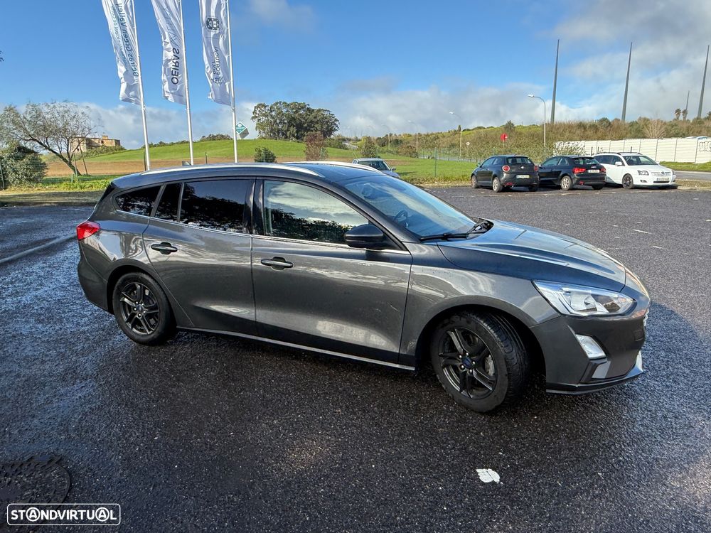 Ford Focus SW 1.5 TDCi EcoBlue Business - 3