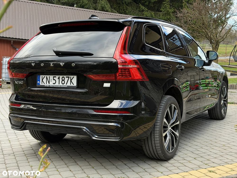 Volvo XC 60 T8 AWD Plus Dark - 11