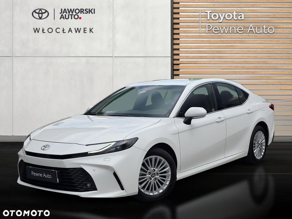 Toyota Camry - 1