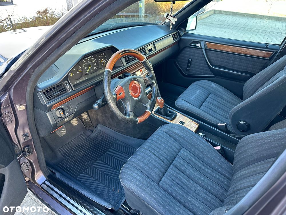 Mercedes-Benz W124 (1984-1993) - 8