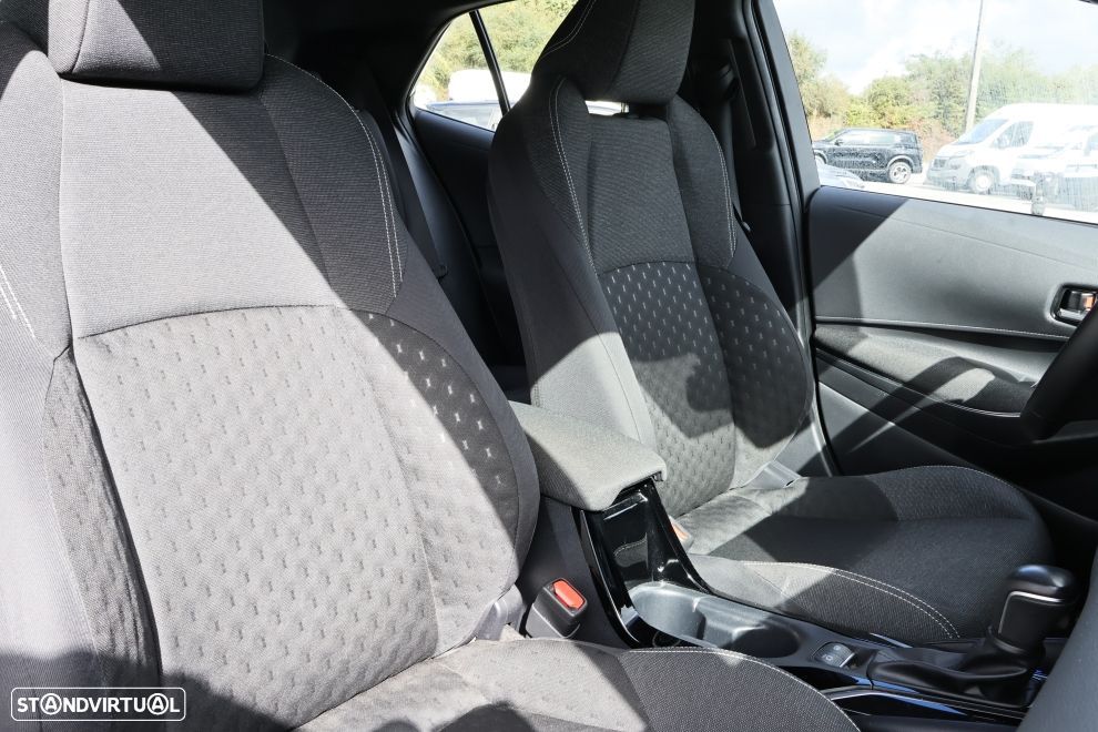 Toyota Corolla 1.8 Hybrid Comfort - 13