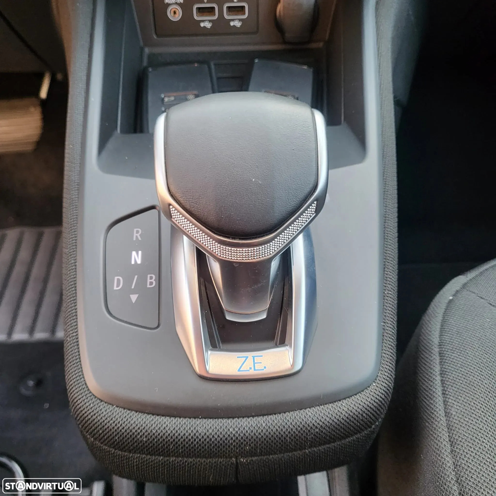 Renault Zoe (c/ Bateria) Z.E. 50 LIFE - 19