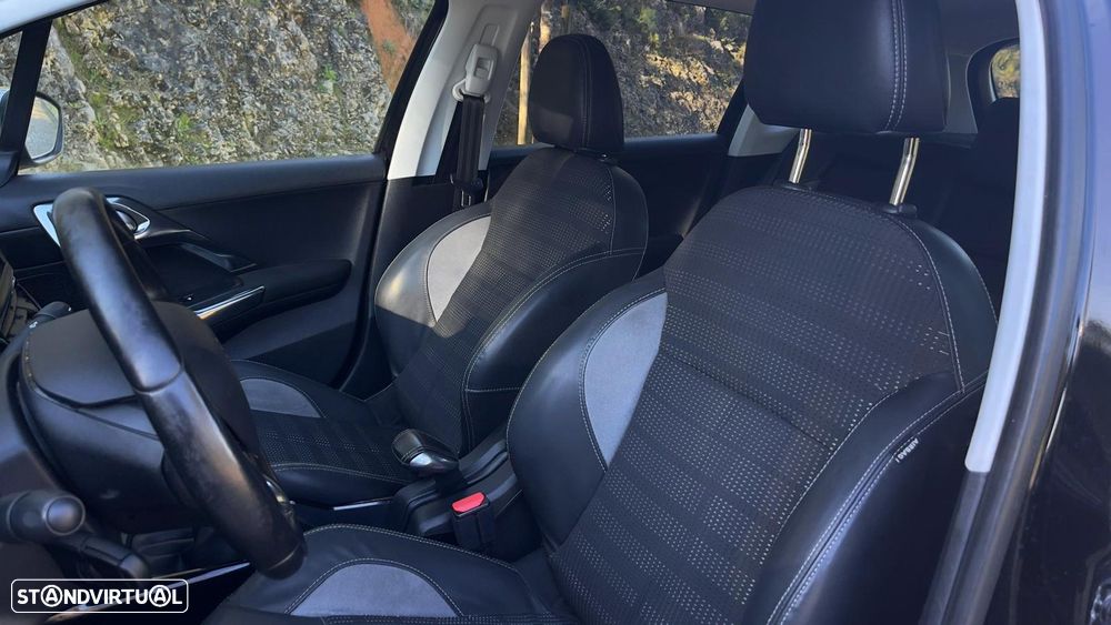 Peugeot 2008 1.4 HDi Allure - 17