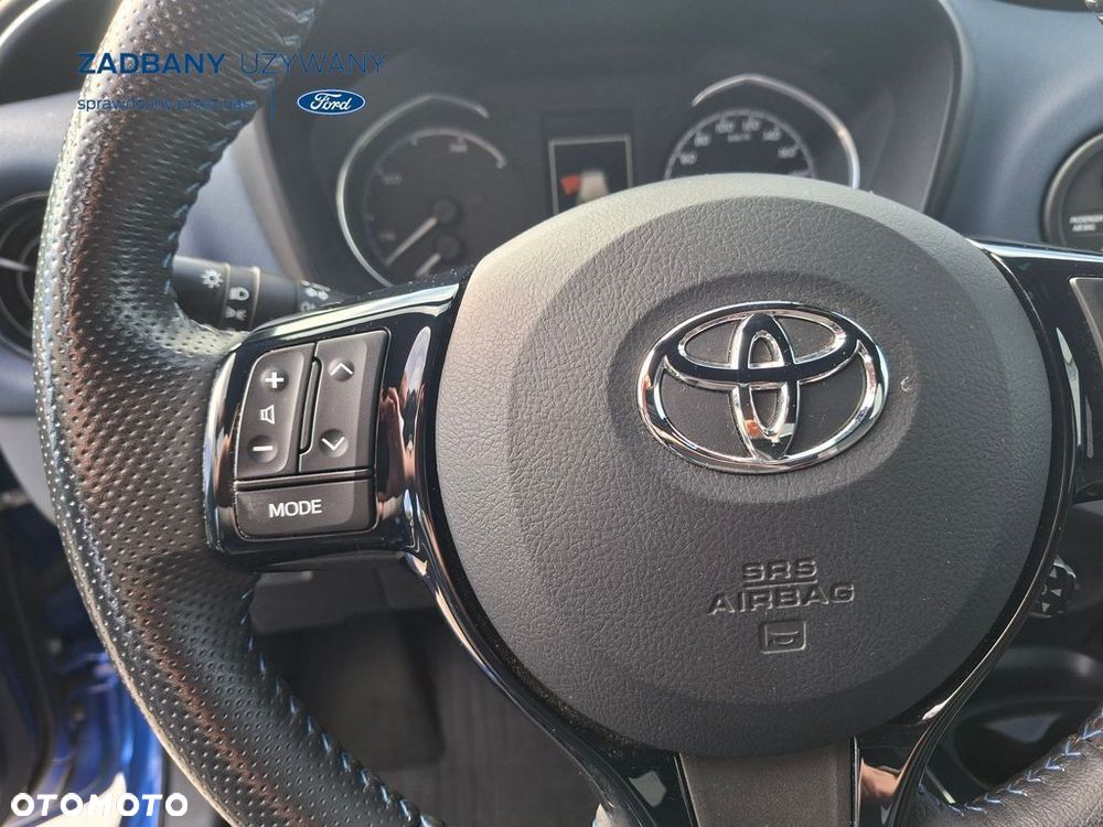 Toyota Yaris - 10