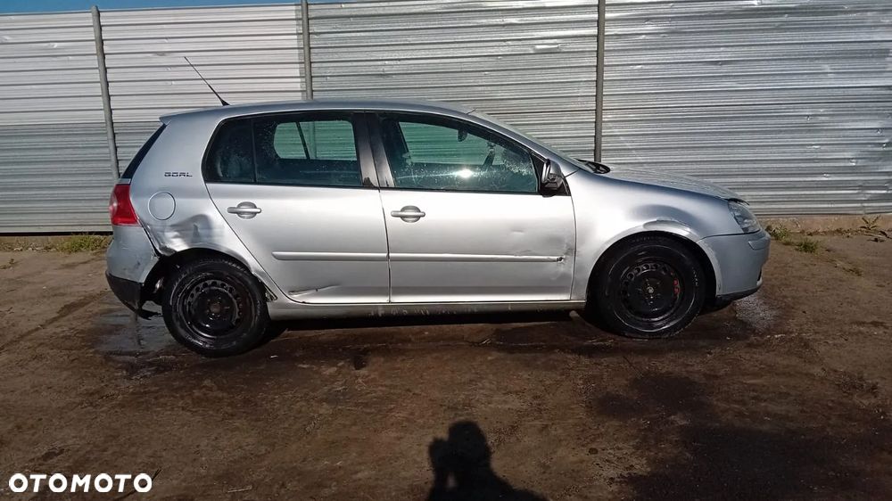 Tylko Części VW Golf V 1k 1.9 TDI BXF 90KM 66kW hb 5d 03r-09r lakier LA7W - 3