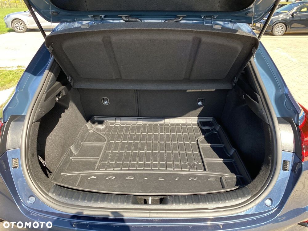 Kia XCeed - 13