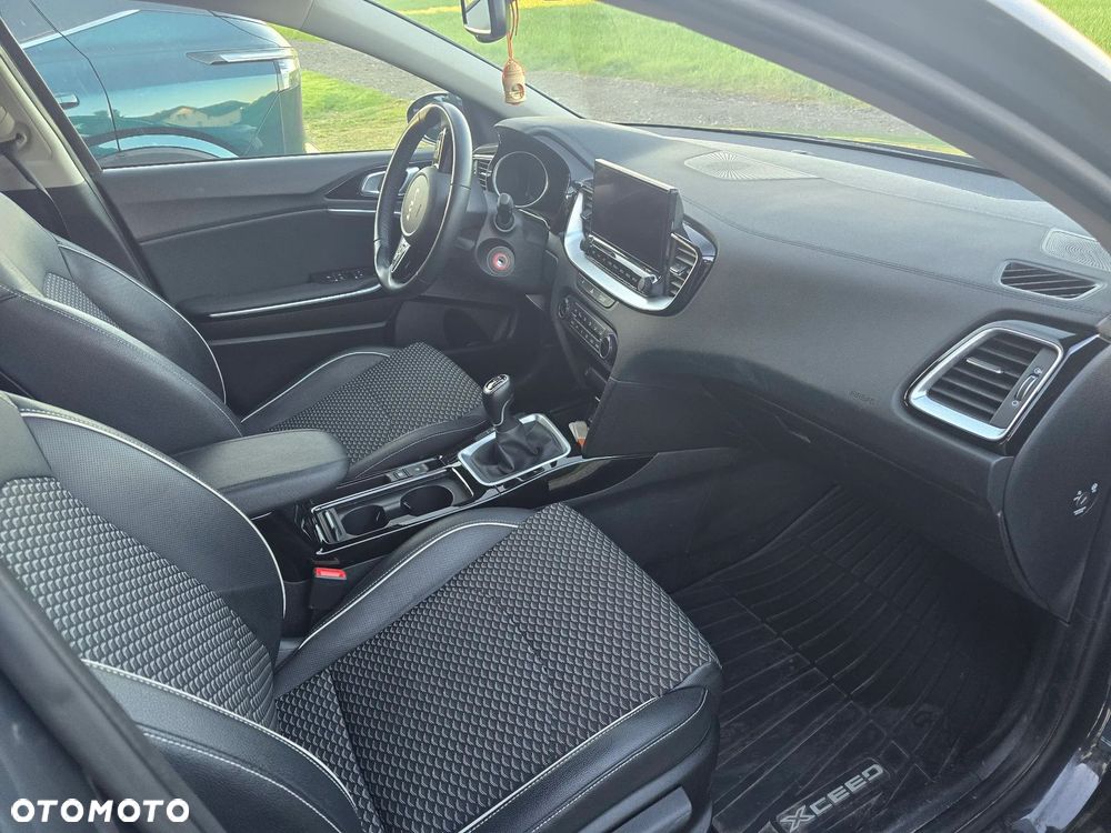 Kia XCeed 1.5 T-GDI L - 6