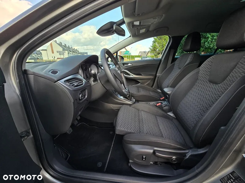 Opel Astra - 26