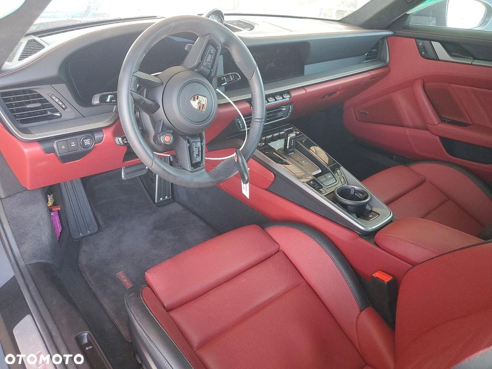 Porsche 911 Carrera PDK - 6